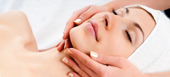 Bước 4: Massage đầu và vai